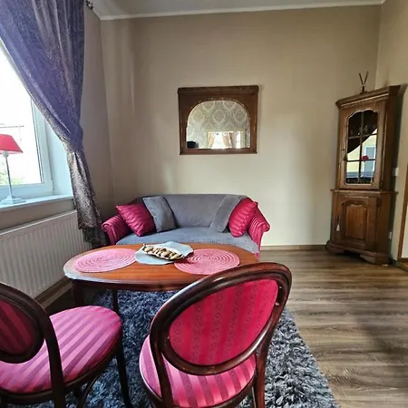 Apartamentai Centre, Prie Stoties Apartment