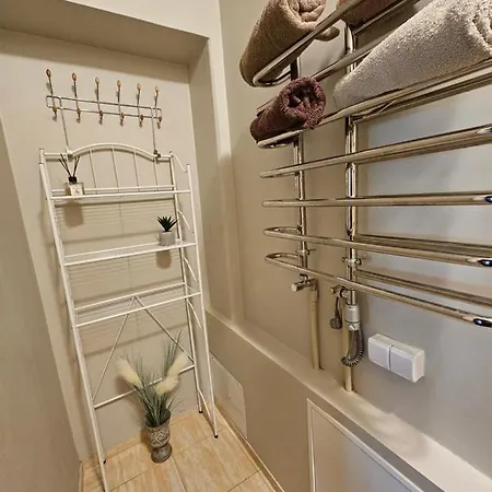 Apartamentai Centre, Prie Stoties Apartment